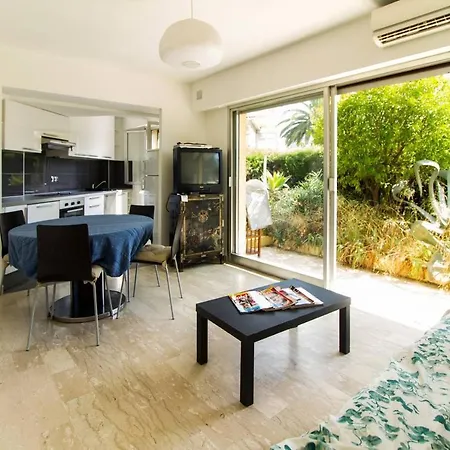 Flat With Gardens Limites Cannes Juste 10 Mns Croisett Ле-Канне