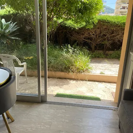 Flat With Gardens Limites Cannes Juste 10 Mns Croisett *