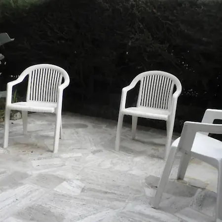 Flat With Gardens Limites Cannes Juste 10 Mns Croisett
