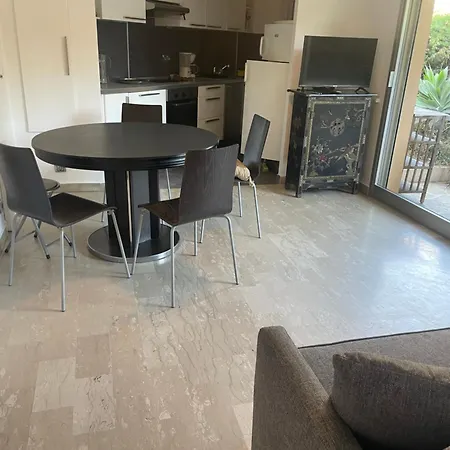 アパート Flat With Gardens Limites Cannes Juste 10 Mns Croisett *