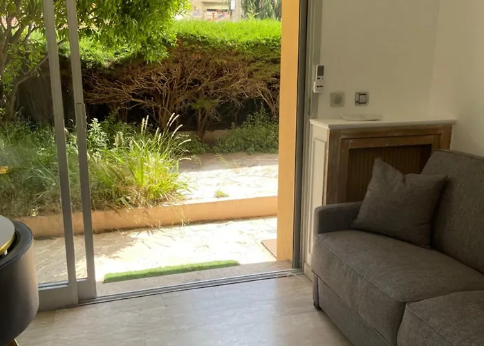 Apartment Flat With Gardens Limites Cannes Juste 10 Mns Croisett